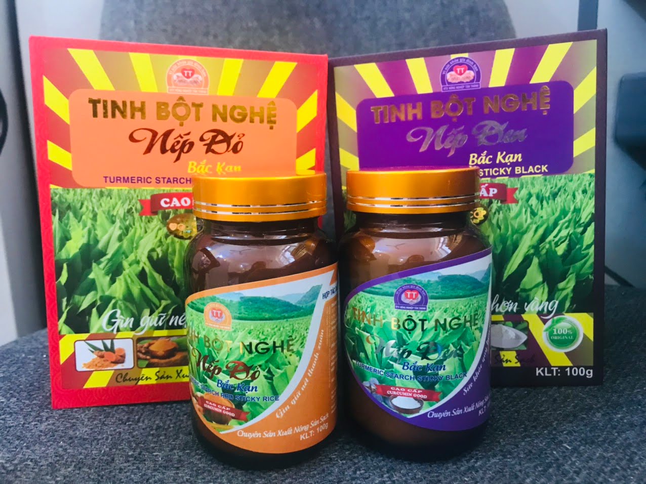 sản phẩm: “Tinh bột nghệ nếp đỏ và tinh bột nghệ nếp đen Bắc Kạn cao cấp” của HỢP TÁC XÃ NÔNG NGHIỆP TÂN THÀNH